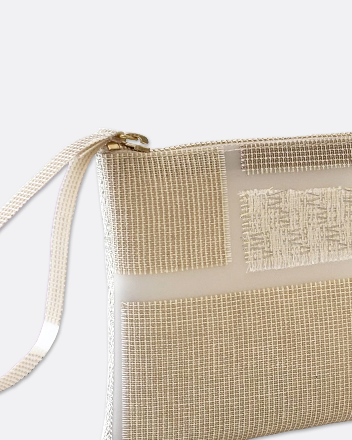 Medium Pocket with Wrist Strap - soft gold